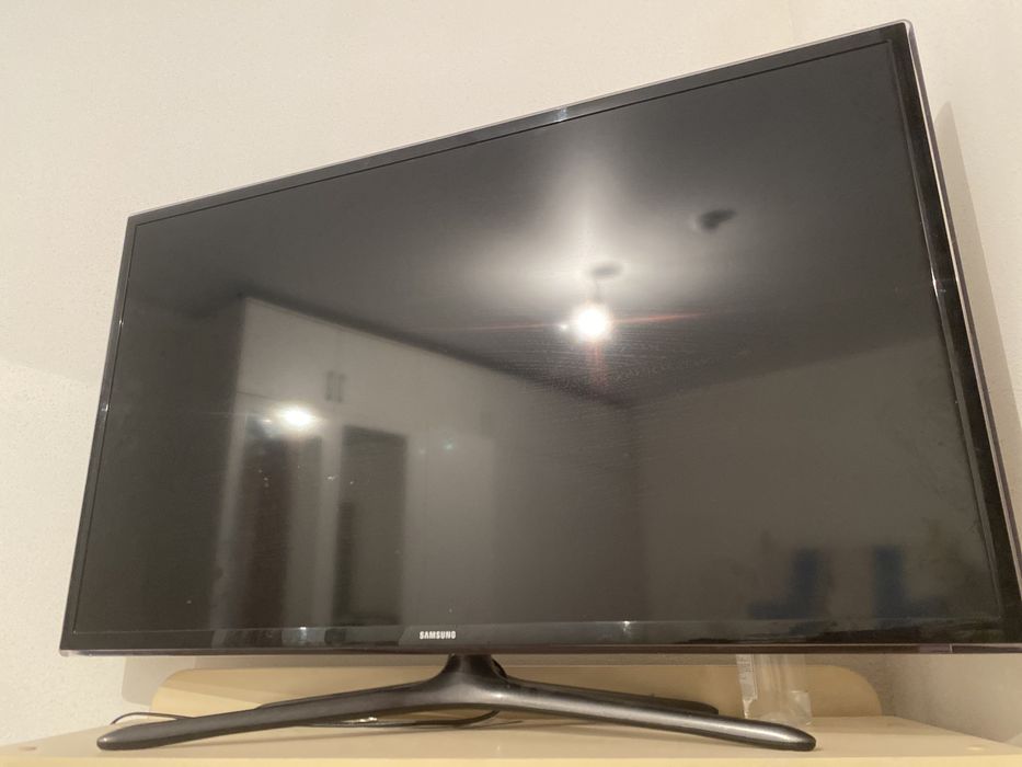 Срочно продам самсунг смарт тв