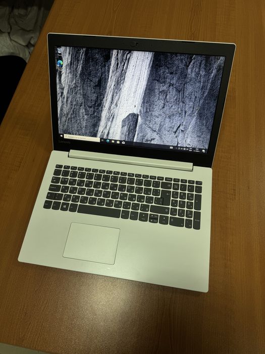 Лаптоп Lenovo Ideapad 330-15IGM