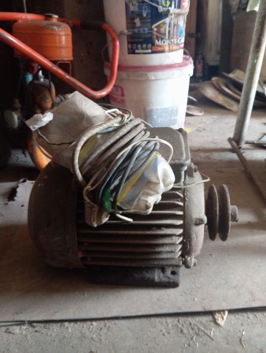 Продам зерно-дробилку и т.д.