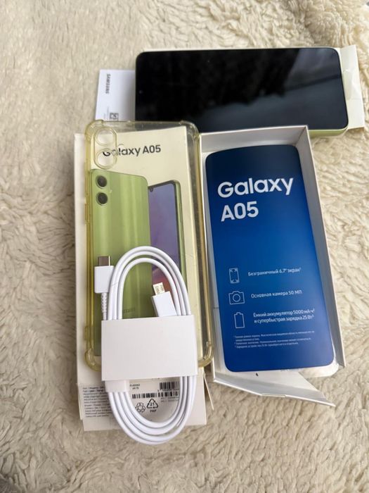 Продам телефон . Самсунг