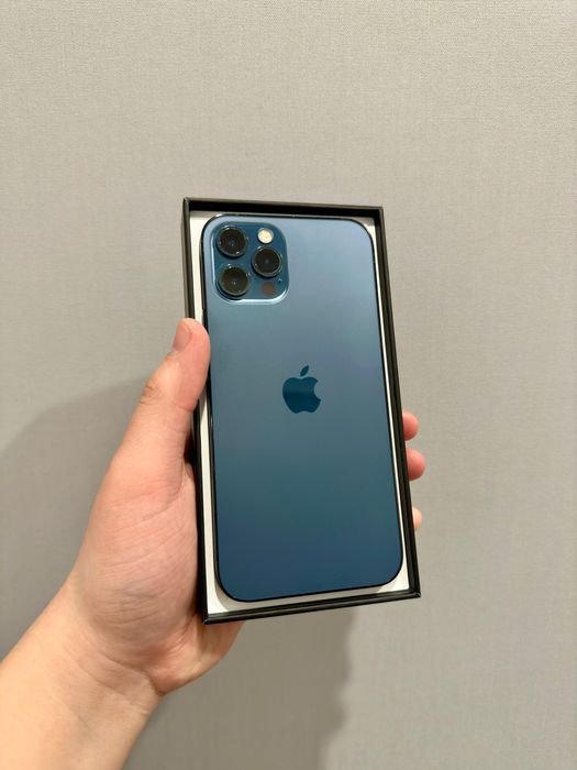 iPhone 12 Pro Max 256GB в отличном состоянии!