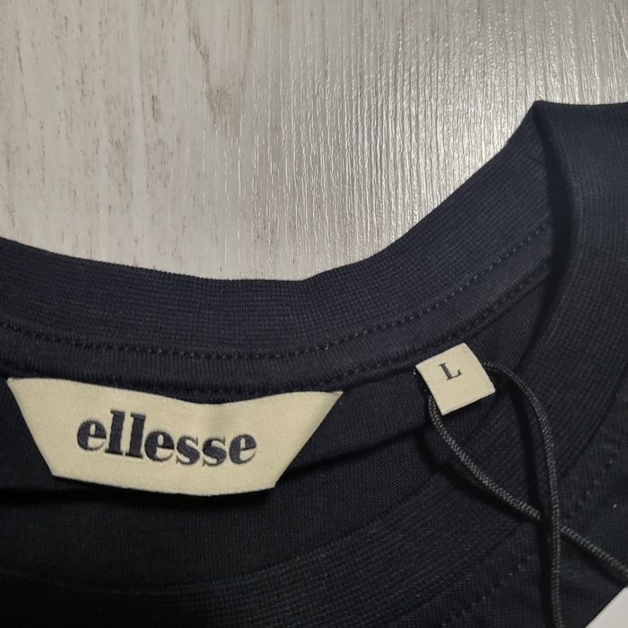 Tricou Ellesse, mărime L, nou, cu etichetă