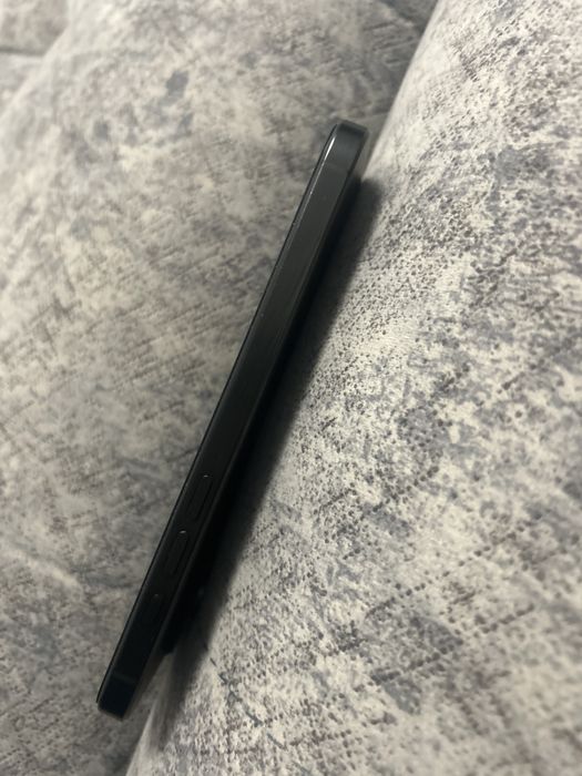 Продам Iphone 16 pro max