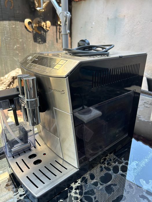 Кафе машина DELONGHI  Prima Donna/reserve/