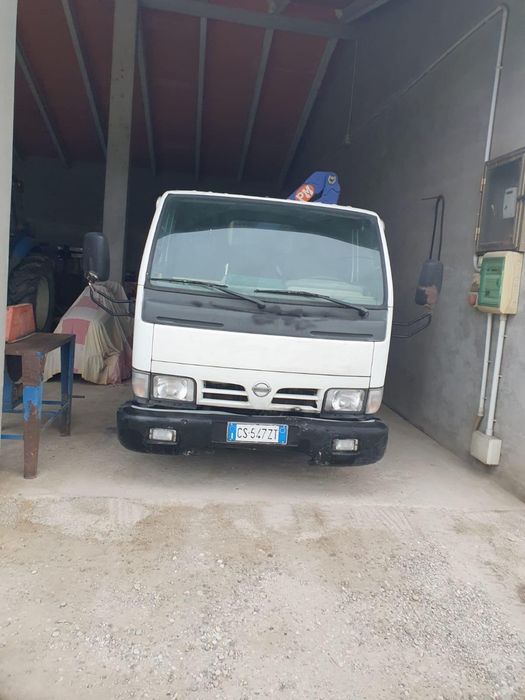 Nissan Cabstar  an 2005 motor 2895 diesel   125 cp