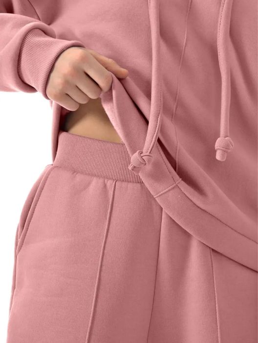 Теплый костюм для девочки