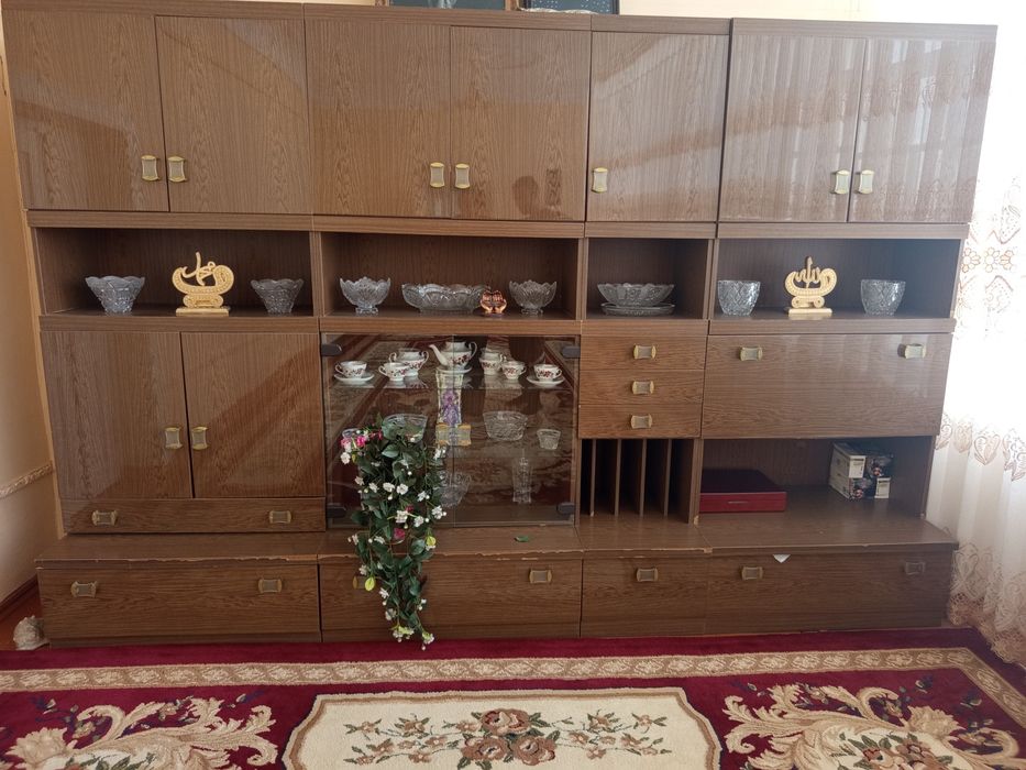 Стенка для гостиной в отличном состоянии