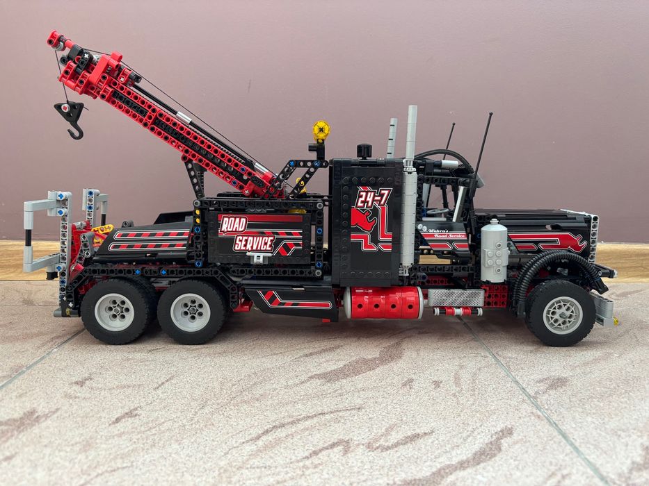 LEGO Technic Tow Truck (8285)
