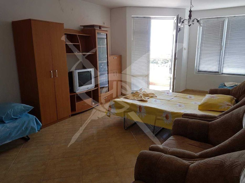 Тристаен апартамент в Несебър 88032