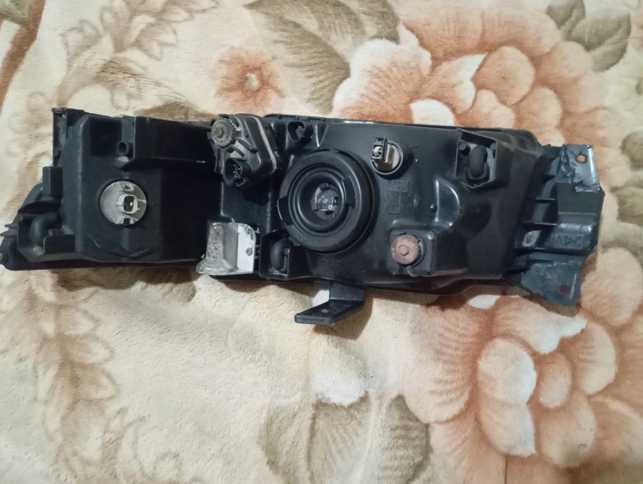 Фары на Мицубиси space wagon