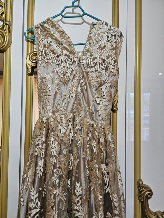 Дамска официална рокля