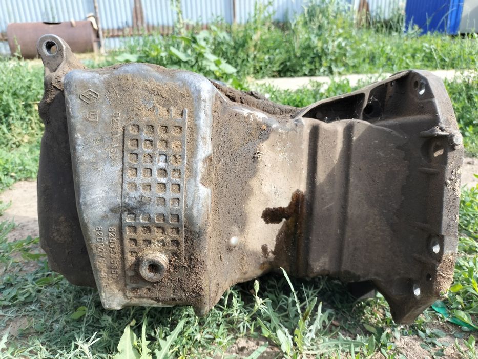 Блок цилиндров двигателя Рено