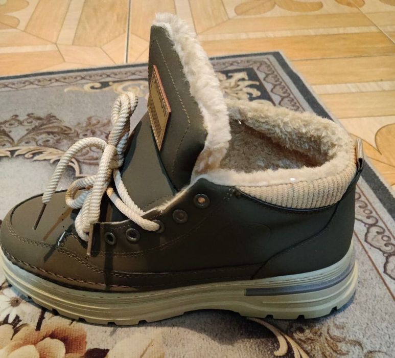 Кроссовка ерлердің