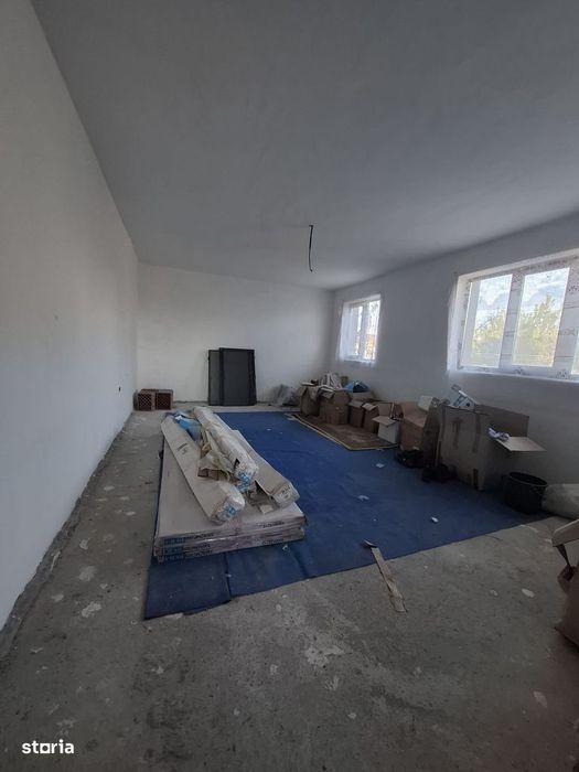 De vanzare vila in Barticesti, P+M, compusa din 7 camere Pret 85000 e