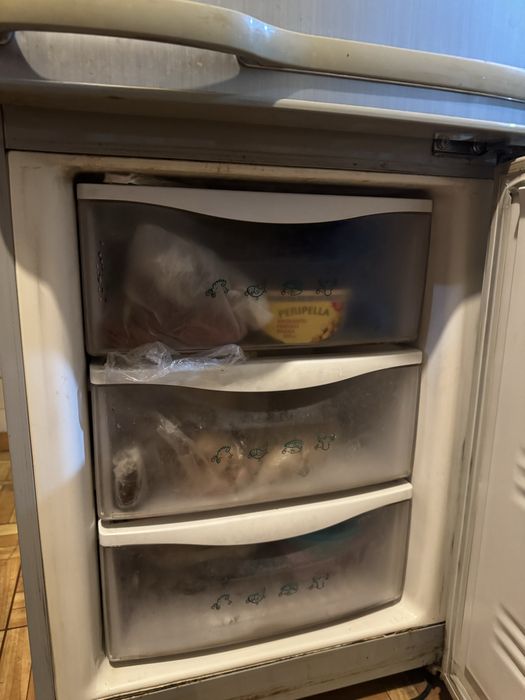 Продам холодильник Самсунг