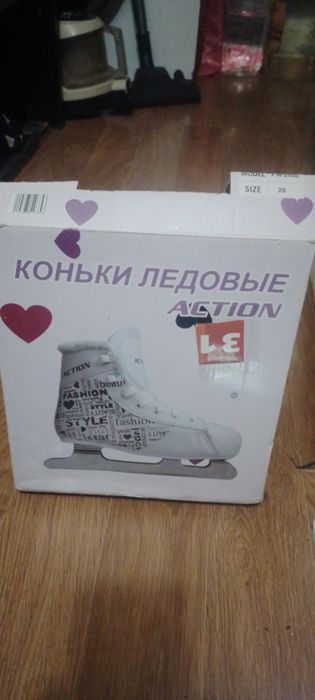 Продам коньки...