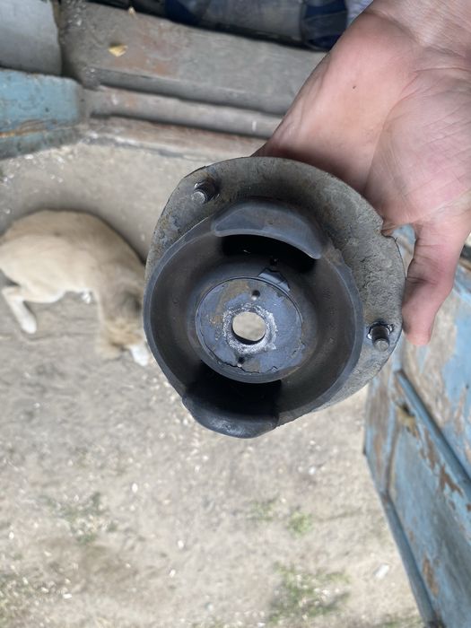 Запчасти на Мерседес W124