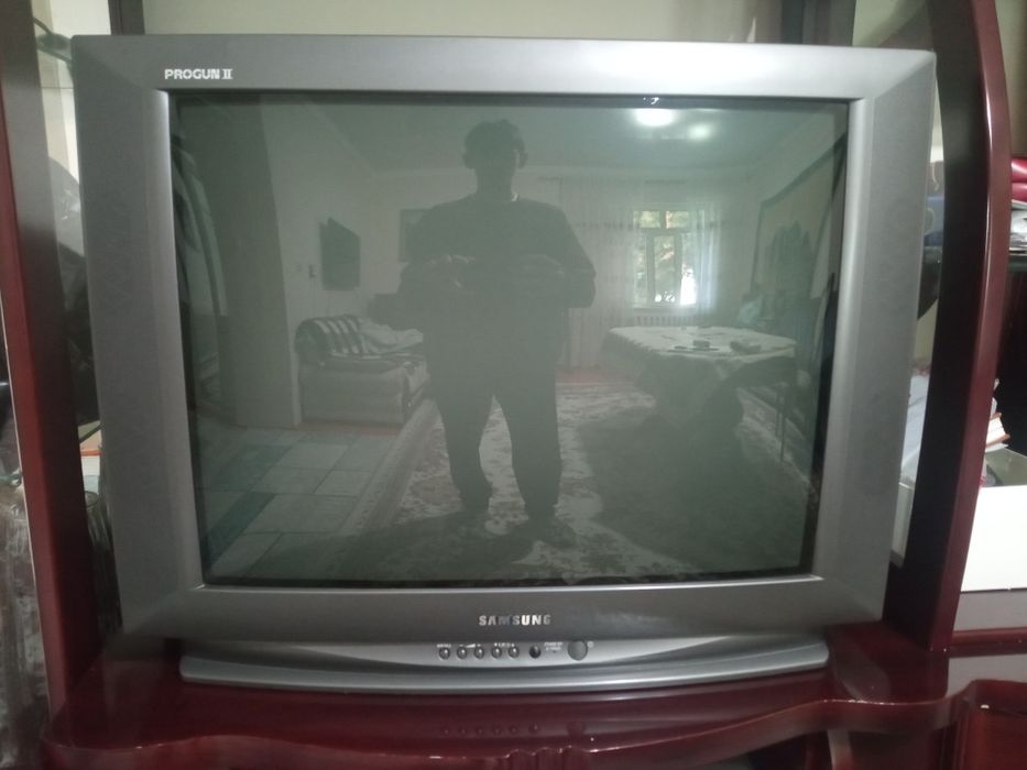 Продается Samsung цветной телевизор