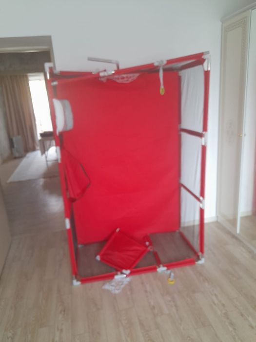 Продам игровой манеж
