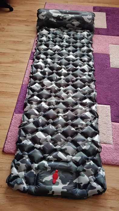 Saltea gonflabilă cu pernă și pompă integrată, nouă