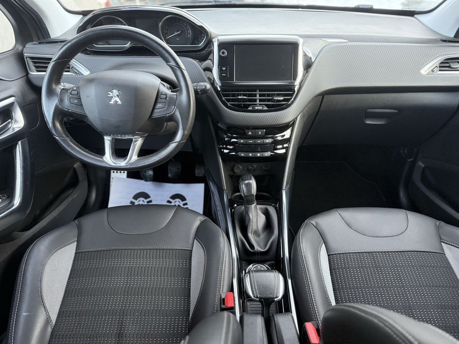 Peugeot 2008 1.6 Diesel Euro 5 Senzori/Navigatie/Led