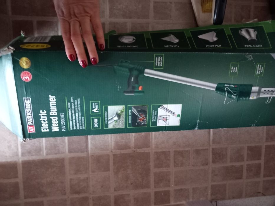 Уред за плевене с горещ въздух PARKSIDE PUV 2000 B1