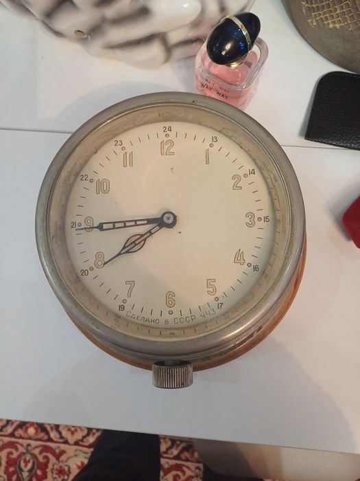 Часы морские старинные продается в рабочем