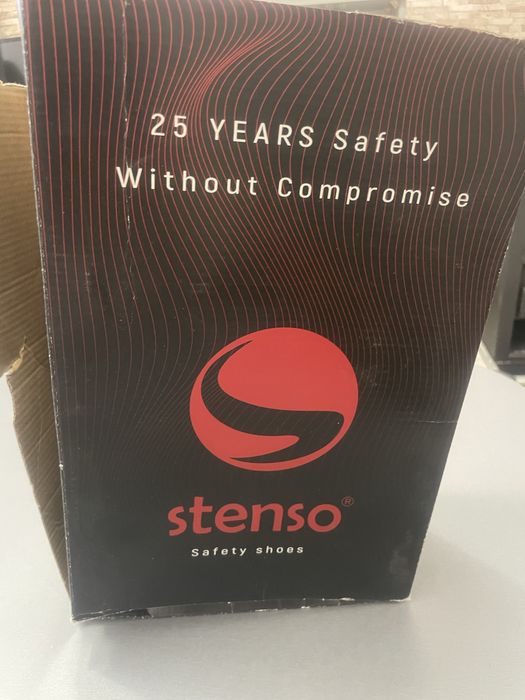 Продавам два чивта обувки