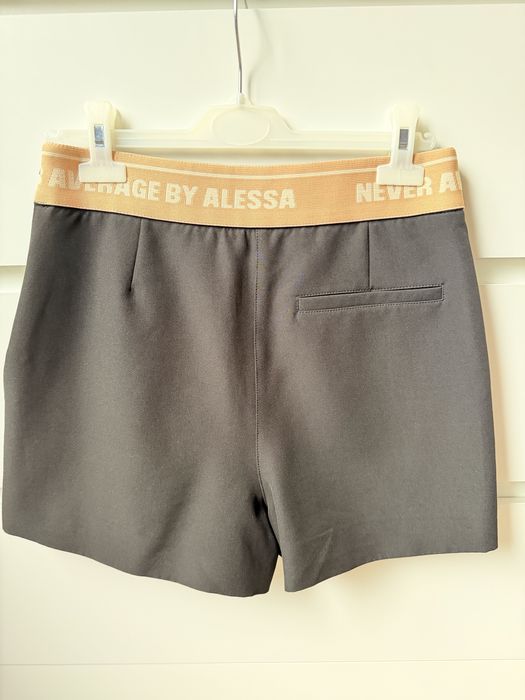 Alessa Adore You Къс Панталон - Черен