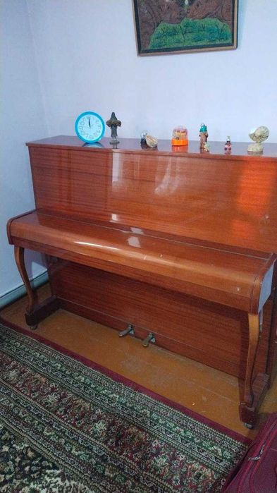 Fortopiano / pianino (Fuchs мо́не) Germanskiy