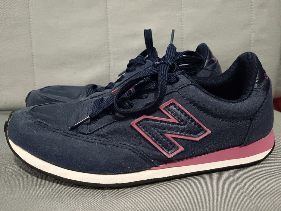 Adidasi new balance 35