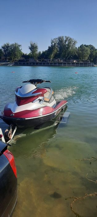Продам гидроцыкал Sea doo 255 rtp с флойбордом