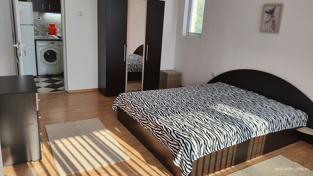 Дава се под наем Тристаен апартамент в Пловдив, Западен - 120 кв.м за 484.5 € - Снимка #10