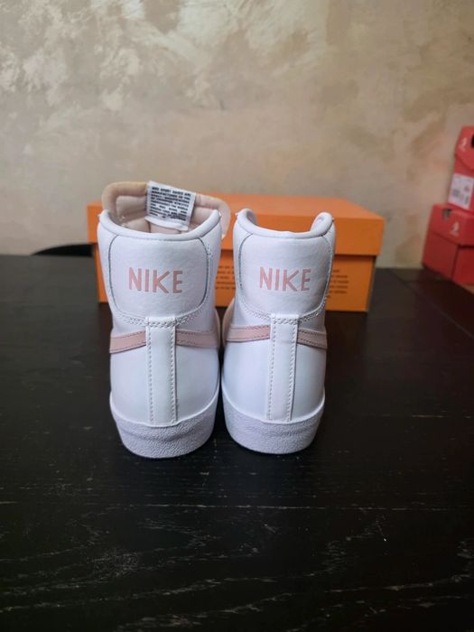 Pantofi sport Nike Trail Blazers de dama