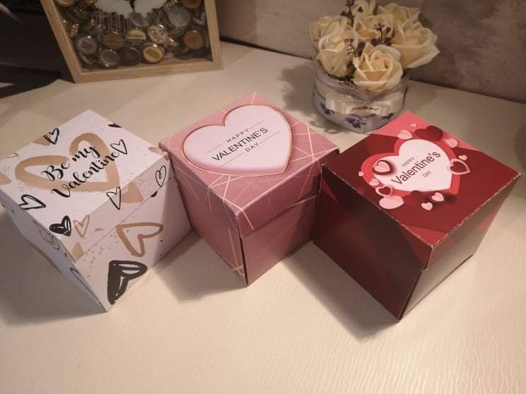 Cutie  foto exploziva