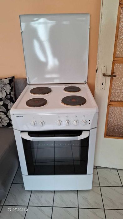 Готварска печка BEKO модел CS66000