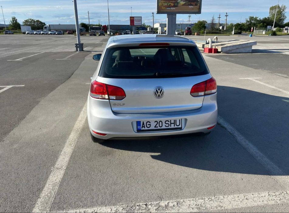 Vand golf 6-2010 180000km, 14benzina,manuala