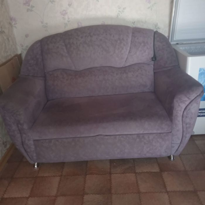 Продам два дивана