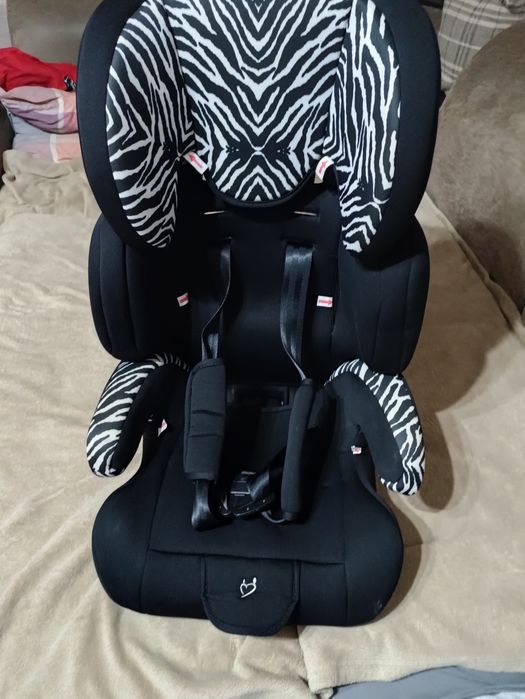 Детское кресло автомобильное