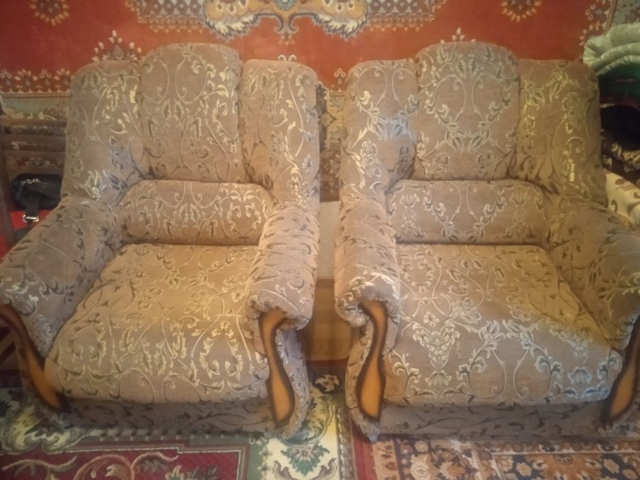 Диван.       Кресло.