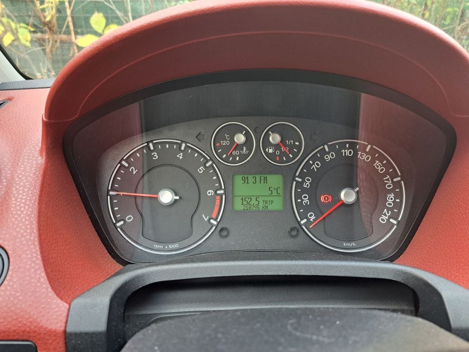 Ford Fiesta 1.4 benzină