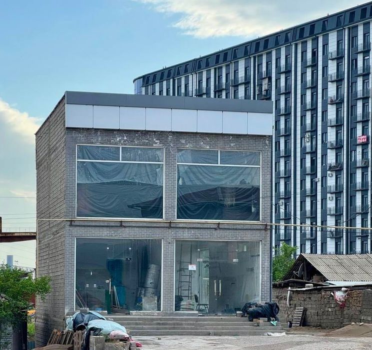 Сдаётся помещение 90 кв.м, 2 этаж + цоколь, возле дороги — Honodob А