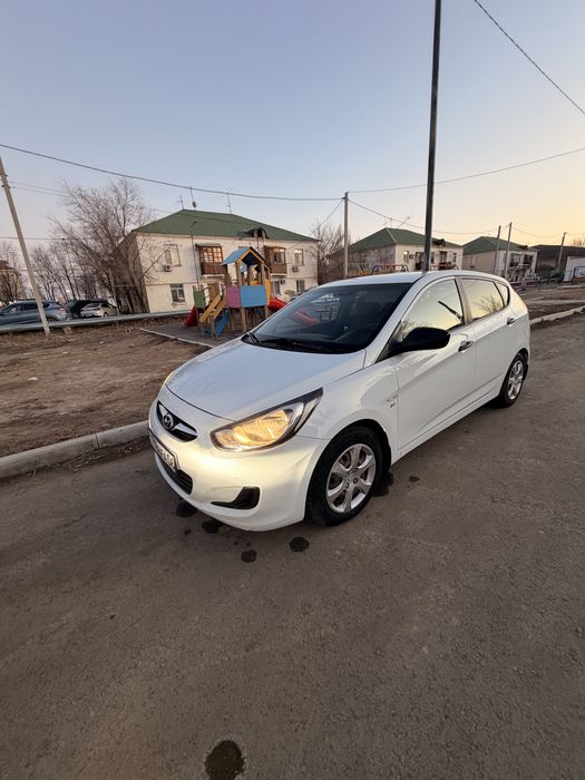 Продам машину Hyundai accent