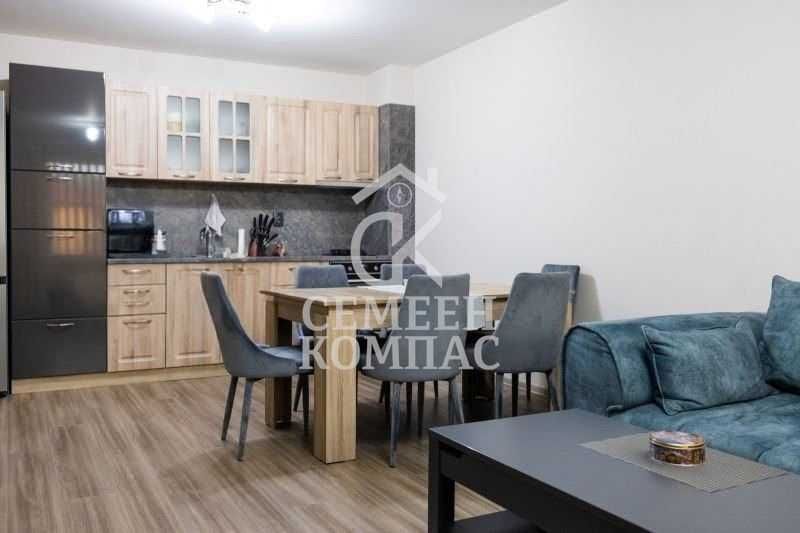 Тристаен луксозен апартамент  / Коматевско шосе