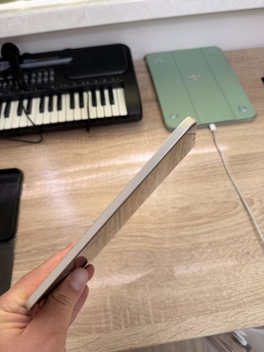 Продам Ipad mini
