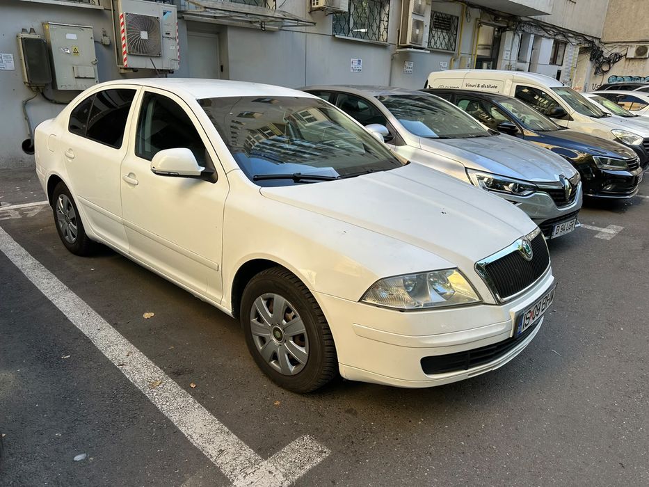 Vand Skoda Octavia 1.6 benzina 2011