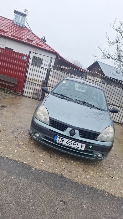 Vând sau schimb renault clio2 1.5 dci!