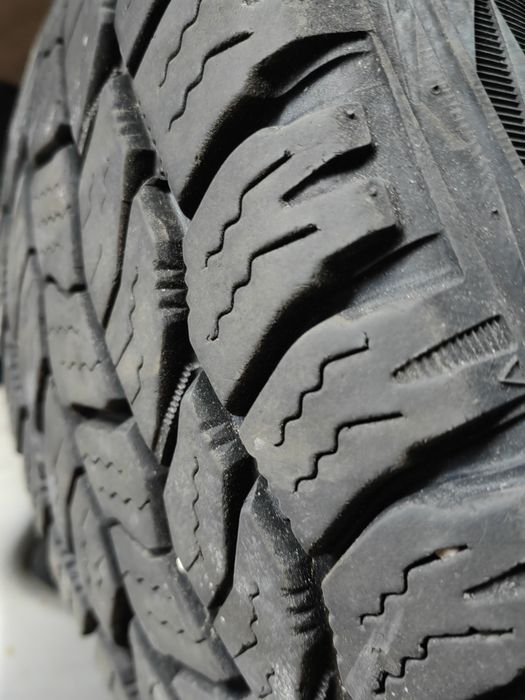 Гуми с оригинални джанти от Honda cr-v 1 205 70 r15