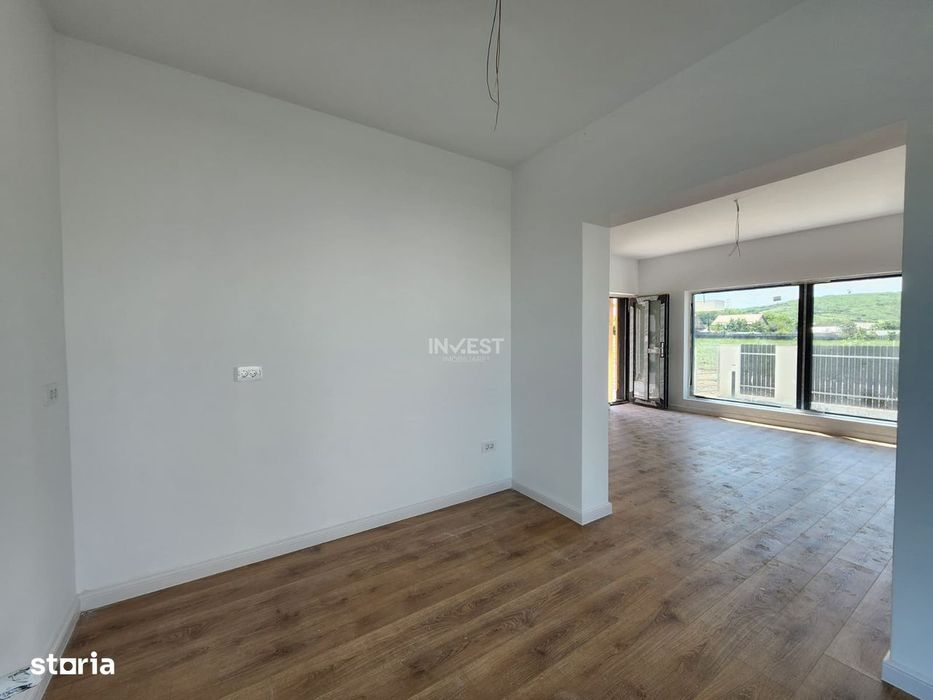 Casa Individuala, 4 Camere, 2 Bai, 700 Mp Teren , Mall Moldova