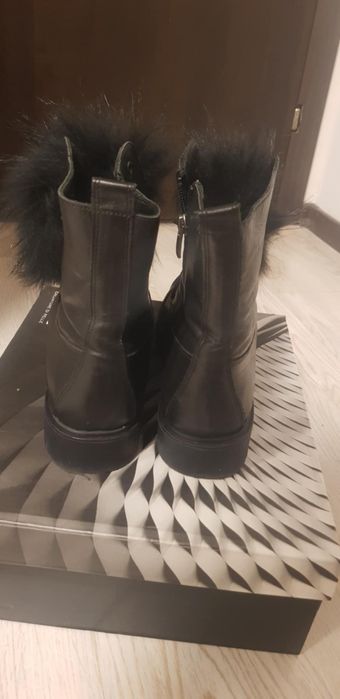 Дамски черни боти